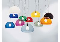 La lampada Fly Lamp di Kartell